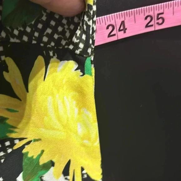 INC Crisscross V-neck, long wide sleeve shirred waist,floral lightweight - Picture 8 of 11